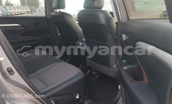 Acheter Import Voiture Toyota Highlander Autre à Import - Dubai, #<Region:0x000000000c5121b8> Acheter Import Voiture Toyota Highlander Autre à Import - Dubai, #<Region:0x000000000c5121b8>