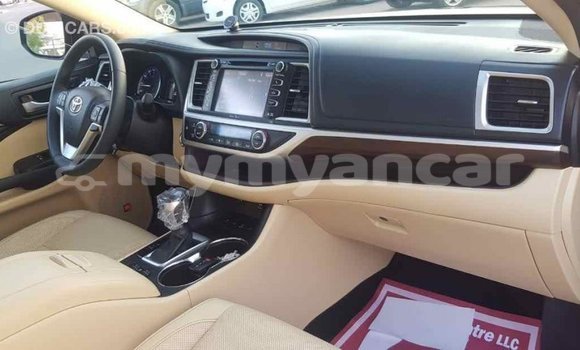 Buy Import Toyota Highlander Blue Car in Import - Dubai in Ayeyarwady Buy Import Toyota Highlander Blue Car in Import - Dubai in Ayeyarwady