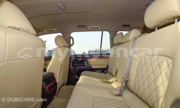 Buy Import Toyota Land Cruiser White Car in Import - Dubai in Ayeyarwady Buy Import Toyota Land Cruiser White Car in Import - Dubai in Ayeyarwady
