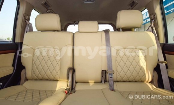 Buy Import Toyota Land Cruiser White Car in Import - Dubai in Ayeyarwady Buy Import Toyota Land Cruiser White Car in Import - Dubai in Ayeyarwady