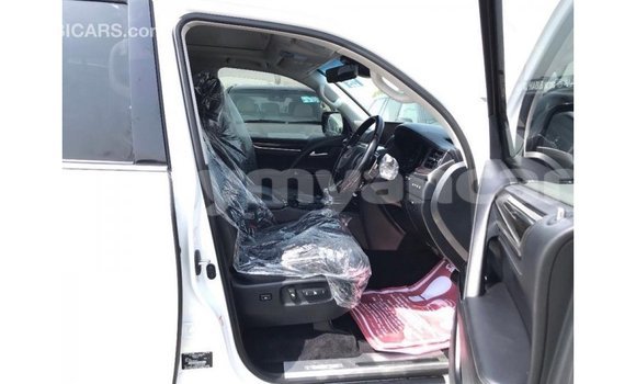 Acheter Import Voiture Lexus LX Blanc à Import - Dubai, #<Region:0x000000000c5121b8> Acheter Import Voiture Lexus LX Blanc à Import - Dubai, #<Region:0x000000000c5121b8>