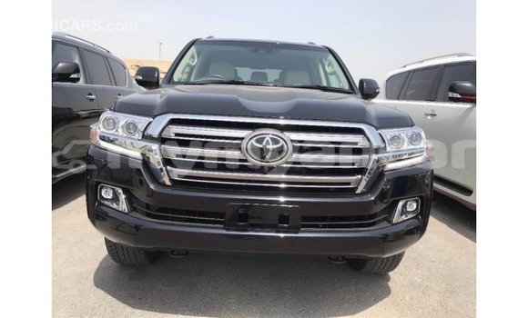 Buy Import Toyota Land Cruiser Black Car in Import - Dubai in Ayeyarwady Buy Import Toyota Land Cruiser Black Car in Import - Dubai in Ayeyarwady