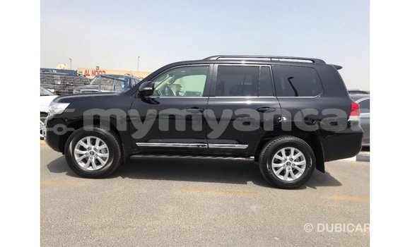 Buy Import Toyota Land Cruiser Black Car in Import - Dubai in Ayeyarwady Buy Import Toyota Land Cruiser Black Car in Import - Dubai in Ayeyarwady