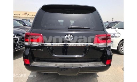 Buy Import Toyota Land Cruiser Black Car in Import - Dubai in Ayeyarwady Buy Import Toyota Land Cruiser Black Car in Import - Dubai in Ayeyarwady