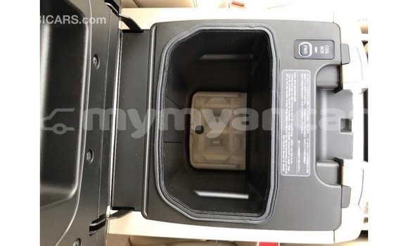 Buy Import Toyota Land Cruiser Black Car in Import - Dubai in Ayeyarwady Buy Import Toyota Land Cruiser Black Car in Import - Dubai in Ayeyarwady