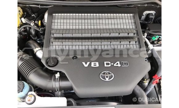 Buy Import Toyota Land Cruiser Black Car in Import - Dubai in Ayeyarwady Buy Import Toyota Land Cruiser Black Car in Import - Dubai in Ayeyarwady