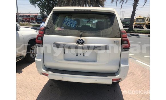 သွင်းကုန် Toyota Prado White ကား Import - Dubai Ayeyarwady သွင်းကုန် Toyota Prado White ကား Import - Dubai Ayeyarwady