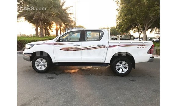 Buy Import Toyota Hilux White Car in Import - Dubai in Ayeyarwady Buy Import Toyota Hilux White Car in Import - Dubai in Ayeyarwady