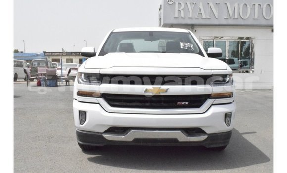 Acheter Import Voiture Chevrolet Silverado Blanc à Import - Dubai, #<Region:0x000000000c5121b8>
