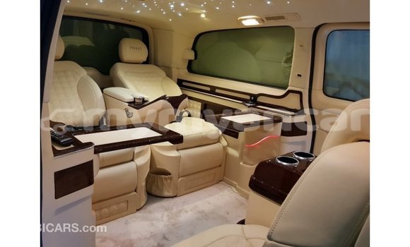 Buy Import Mercedes-Benz 250 Black Car in Import - Dubai in Ayeyarwady Buy Import Mercedes-Benz 250 Black Car in Import - Dubai in Ayeyarwady