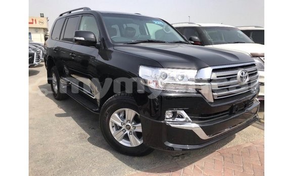 သွင်းကုန် Toyota Land Cruiser Black ကား Import - Dubai Ayeyarwady သွင်းကုန် Toyota Land Cruiser Black ကား Import - Dubai Ayeyarwady