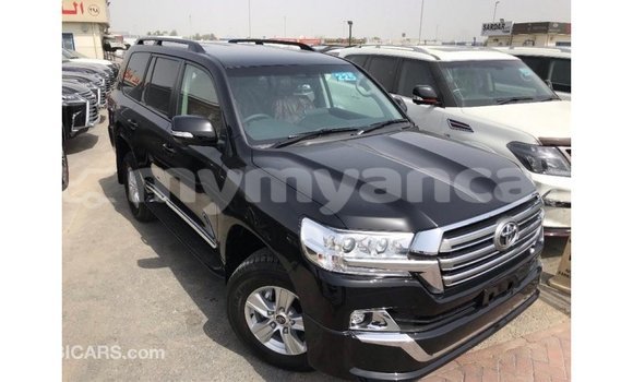 သွင်းကုန် Toyota Land Cruiser Black ကား Import - Dubai Ayeyarwady သွင်းကုန် Toyota Land Cruiser Black ကား Import - Dubai Ayeyarwady