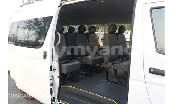 Buy Import Toyota Hiace White Car in Import - Dubai in Ayeyarwady Buy Import Toyota Hiace White Car in Import - Dubai in Ayeyarwady