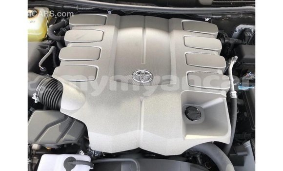 Buy Import Toyota Land Cruiser Other Car in Import - Dubai in Ayeyarwady Buy Import Toyota Land Cruiser Other Car in Import - Dubai in Ayeyarwady