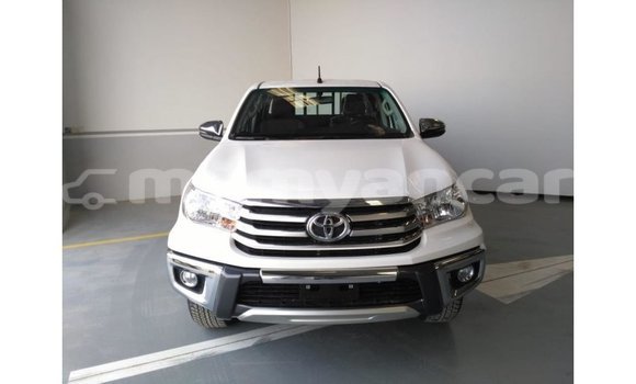 Buy Import Toyota Hilux White Car in Import - Dubai in Ayeyarwady Buy Import Toyota Hilux White Car in Import - Dubai in Ayeyarwady