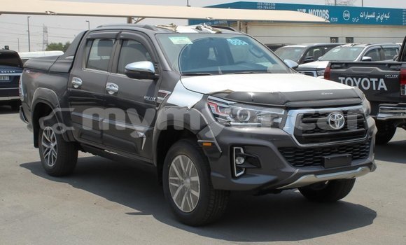 Buy Import Toyota Hilux Black Car in Import - Dubai in Ayeyarwady Buy Import Toyota Hilux Black Car in Import - Dubai in Ayeyarwady