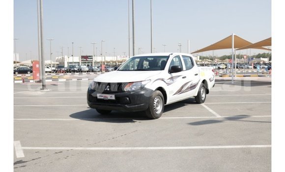 Acheter Import Voiture Mitsubishi L200 Blanc à Import - Dubai, #<Region:0x000000000c5121b8>