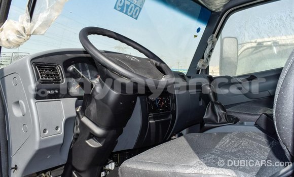 Buy Import Mercedes-Benz 190 (W201) White Car in Import - Dubai in Ayeyarwady Buy Import Mercedes-Benz 190 (W201) White Car in Import - Dubai in Ayeyarwady