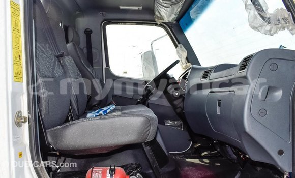 Buy Import Mercedes-Benz 190 (W201) White Car in Import - Dubai in Ayeyarwady Buy Import Mercedes-Benz 190 (W201) White Car in Import - Dubai in Ayeyarwady