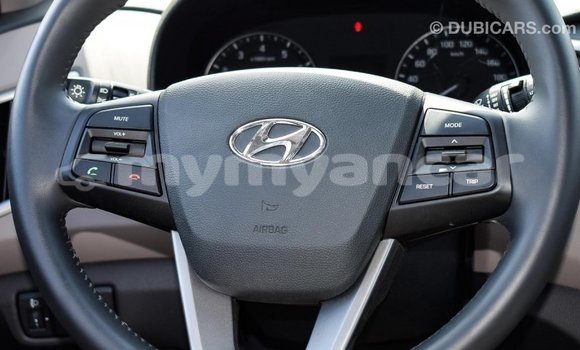 Buy Import Hyundai Creta Beige Car in Import - Dubai in Ayeyarwady Buy Import Hyundai Creta Beige Car in Import - Dubai in Ayeyarwady