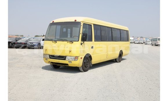 သွင်းကုန် Mitsubishi L400 Other ထရပ်ကား Import - Dubai Ayeyarwady