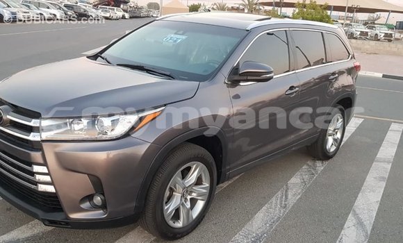 Buy Import Toyota Highlander Other Car in Import - Dubai in Ayeyarwady Buy Import Toyota Highlander Other Car in Import - Dubai in Ayeyarwady