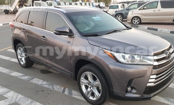 Buy Import Toyota Highlander Other Car in Import - Dubai in Ayeyarwady Buy Import Toyota Highlander Other Car in Import - Dubai in Ayeyarwady