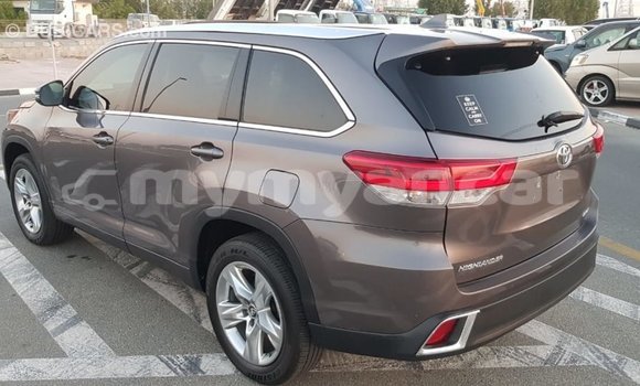 Buy Import Toyota Highlander Other Car in Import - Dubai in Ayeyarwady Buy Import Toyota Highlander Other Car in Import - Dubai in Ayeyarwady