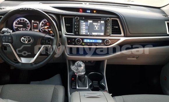 Buy Import Toyota Highlander Other Car in Import - Dubai in Ayeyarwady Buy Import Toyota Highlander Other Car in Import - Dubai in Ayeyarwady