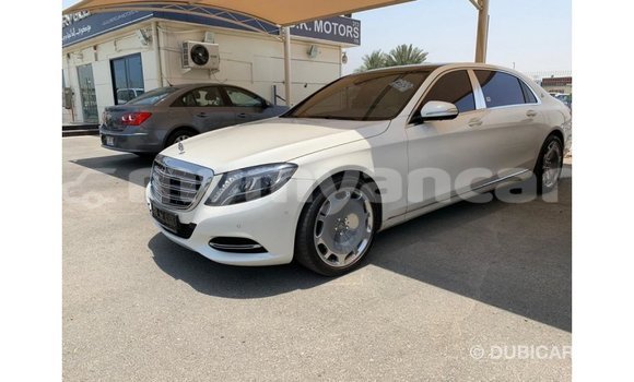 Buy Import Mercedes-Benz 190 (W201) White Car in Import - Dubai in Ayeyarwady Buy Import Mercedes-Benz 190 (W201) White Car in Import - Dubai in Ayeyarwady