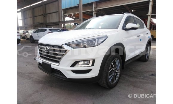 Buy Import Hyundai Tucson White Car in Import - Dubai in Ayeyarwady Buy Import Hyundai Tucson White Car in Import - Dubai in Ayeyarwady