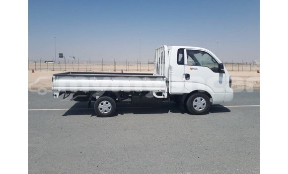 Buy Import Kia Rio White Car in Import - Dubai in Ayeyarwady Buy Import Kia Rio White Car in Import - Dubai in Ayeyarwady