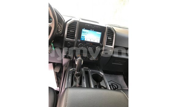 သွင်းကုန် Ford Club Wagon White ကား Import - Dubai Ayeyarwady သွင်းကုန် Ford Club Wagon White ကား Import - Dubai Ayeyarwady