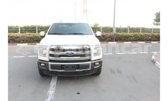 Acheter Import Voiture Ford Club Wagon Blanc à Import - Dubai, #<Region:0x000000000c5121b8>