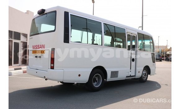 Buy Import Nissan Evalia White Truck in Import - Dubai in Ayeyarwady Buy Import Nissan Evalia White Truck in Import - Dubai in Ayeyarwady