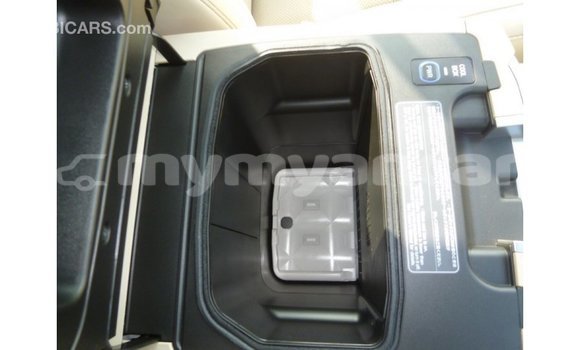 Acheter Import Voiture Toyota Land Cruiser Noir à Import - Dubai, #<Region:0x000000000c5121b8> Acheter Import Voiture Toyota Land Cruiser Noir à Import - Dubai, #<Region:0x000000000c5121b8>