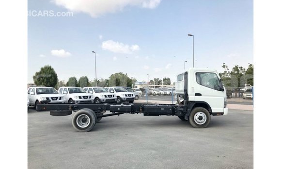 Buy Import Mitsubishi L400 White Truck in Import - Dubai in Ayeyarwady Buy Import Mitsubishi L400 White Truck in Import - Dubai in Ayeyarwady