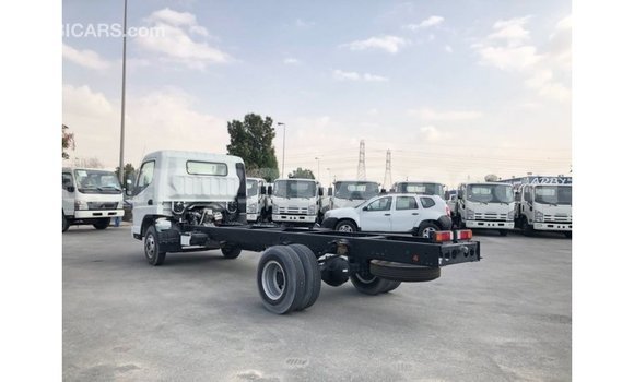 Buy Import Mitsubishi L400 White Truck in Import - Dubai in Ayeyarwady Buy Import Mitsubishi L400 White Truck in Import - Dubai in Ayeyarwady