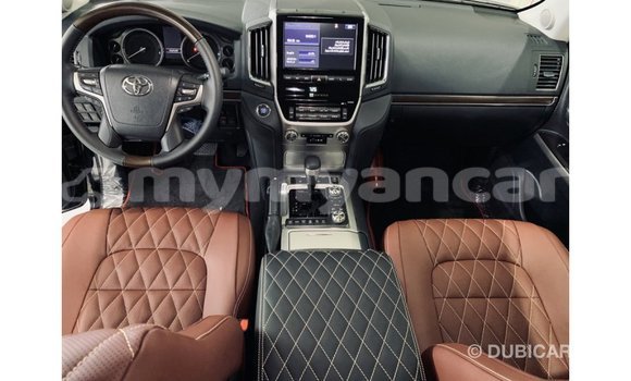 Buy Import Toyota Land Cruiser Black Car in Import - Dubai in Ayeyarwady Buy Import Toyota Land Cruiser Black Car in Import - Dubai in Ayeyarwady
