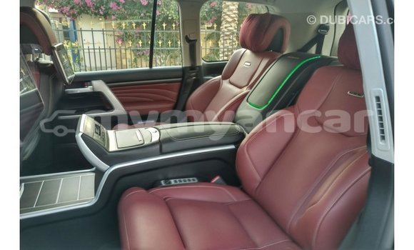 Buy Import Toyota Land Cruiser Black Car in Import - Dubai in Ayeyarwady Buy Import Toyota Land Cruiser Black Car in Import - Dubai in Ayeyarwady