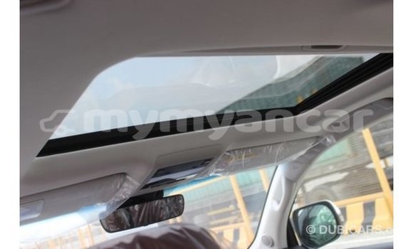 Buy Import Toyota Land Cruiser White Car in Import - Dubai in Ayeyarwady Buy Import Toyota Land Cruiser White Car in Import - Dubai in Ayeyarwady