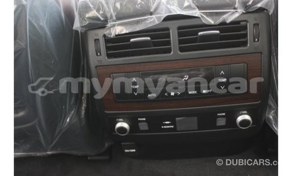 Buy Import Toyota Land Cruiser White Car in Import - Dubai in Ayeyarwady Buy Import Toyota Land Cruiser White Car in Import - Dubai in Ayeyarwady
