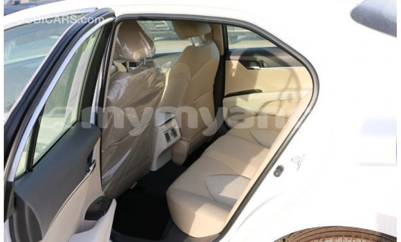 Buy Import Toyota Camry White Car in Import - Dubai in Ayeyarwady Buy Import Toyota Camry White Car in Import - Dubai in Ayeyarwady