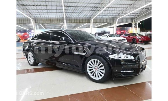 သွင်းကုန် Jaguar XJ Black ကား Import - Dubai Ayeyarwady သွင်းကုန် Jaguar XJ Black ကား Import - Dubai Ayeyarwady
