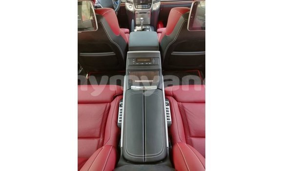 Buy Import Toyota Land Cruiser Black Car in Import - Dubai in Ayeyarwady Buy Import Toyota Land Cruiser Black Car in Import - Dubai in Ayeyarwady