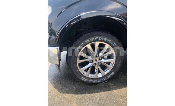 သွင်းကုန် Ford Club Wagon Black ကား Import - Dubai Ayeyarwady သွင်းကုန် Ford Club Wagon Black ကား Import - Dubai Ayeyarwady