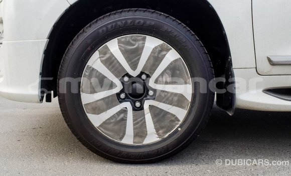 Buy Import Toyota Land Cruiser White Car in Import - Dubai in Ayeyarwady Buy Import Toyota Land Cruiser White Car in Import - Dubai in Ayeyarwady