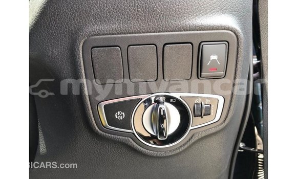 သွင်းကုန် Mercedes-Benz 250 Blue ကား Import - Dubai Ayeyarwady သွင်းကုန် Mercedes-Benz 250 Blue ကား Import - Dubai Ayeyarwady