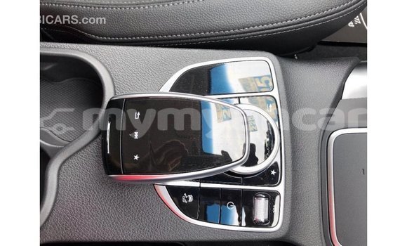 သွင်းကုန် Mercedes-Benz 250 Blue ကား Import - Dubai Ayeyarwady သွင်းကုန် Mercedes-Benz 250 Blue ကား Import - Dubai Ayeyarwady